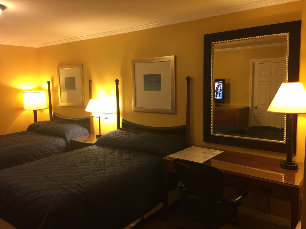 Dragon Inn & Suites Fayette Экстерьер фото