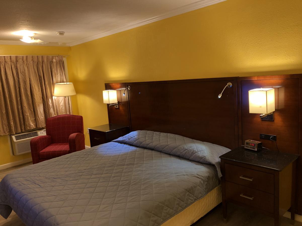 Dragon Inn & Suites Fayette Экстерьер фото